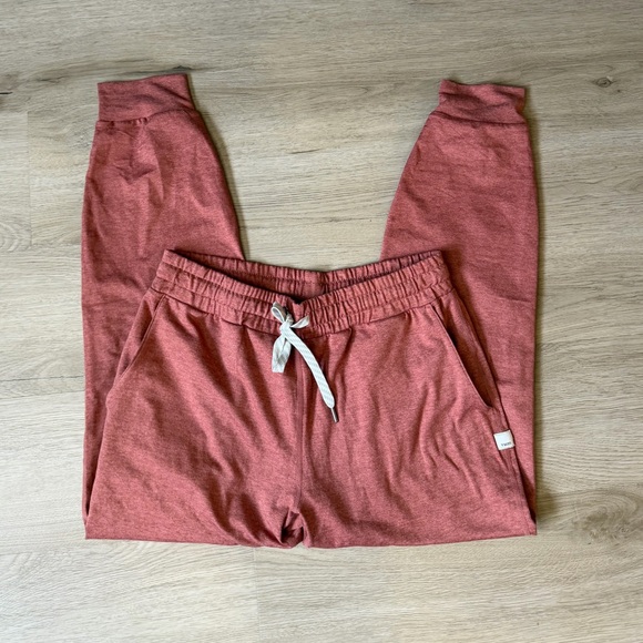 Vuori Pants - Virtually brand new vuori performance joggers